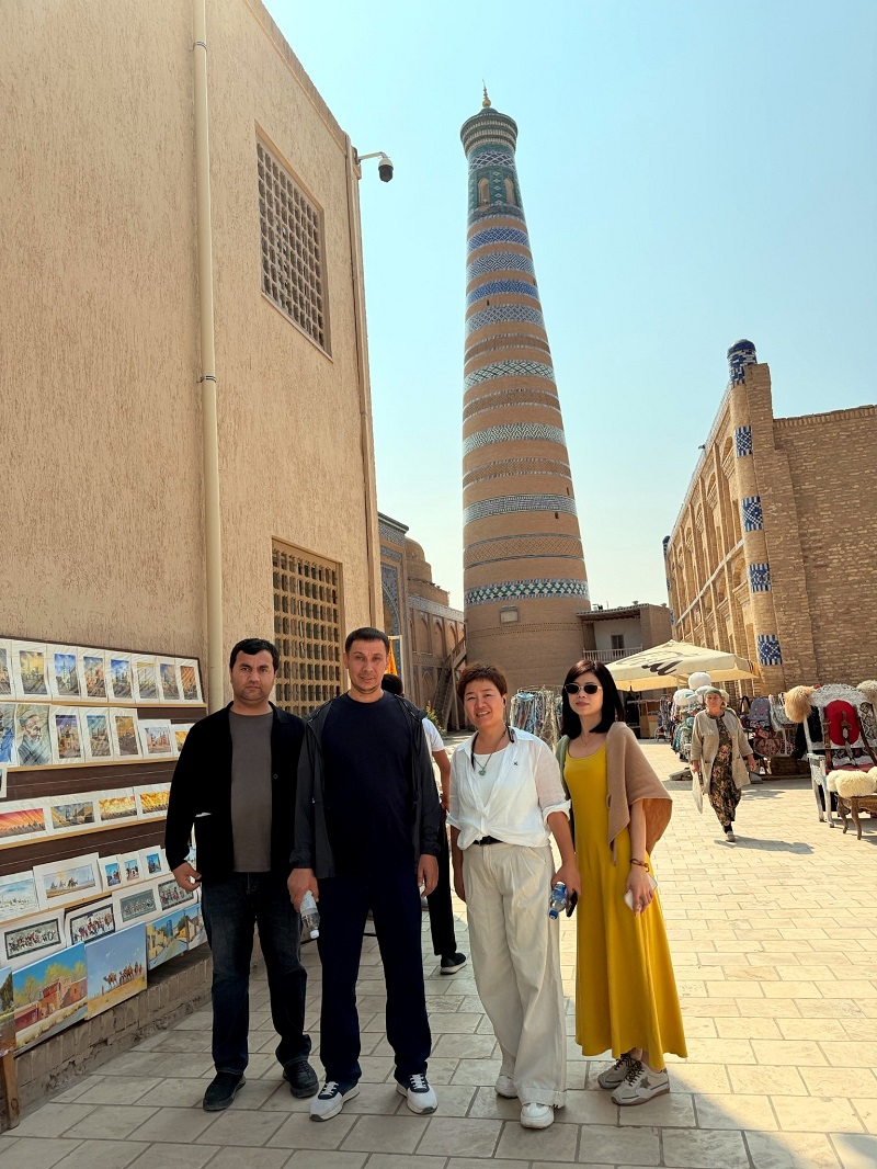 Wonear Déift Kasachstan Maart Verbindungen Duerch On-Site Client Visiten